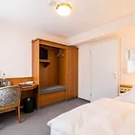 Hotel Schoene Aussicht 3*