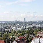 Schoene Aussicht Hotel Frankfurt nad Mohanem