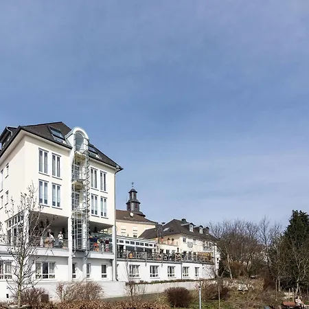 Schoene Aussicht Otel