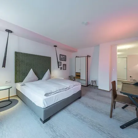 Schoene Aussicht Otel 3*