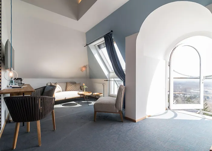 Schoene Aussicht 3* フランクフルト