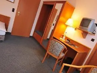 Schoene Aussicht ホテル 3*