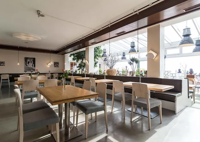 Schoene Aussicht 3* فرانكفورت