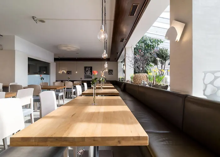 فندق Schoene Aussicht 3*