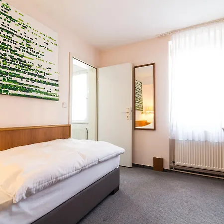 酒店 Schoene Aussicht 3*