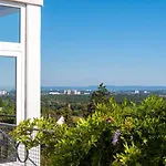 Schoene Aussicht 호텔 3*